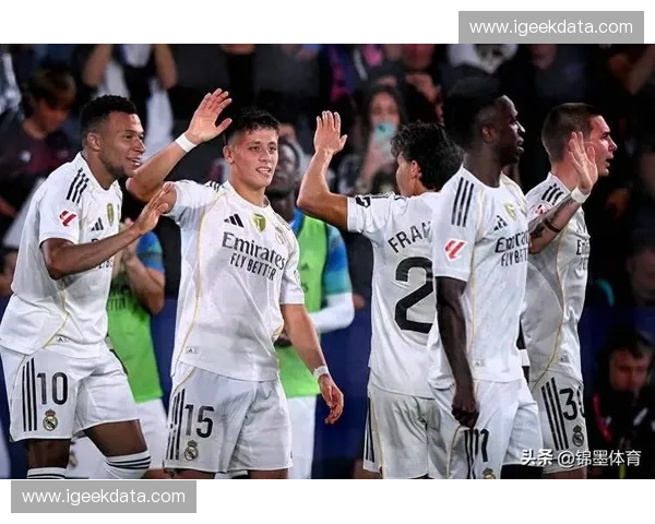 西甲联赛激战正酣 球迷热议传统豪门与新兴力量的较量